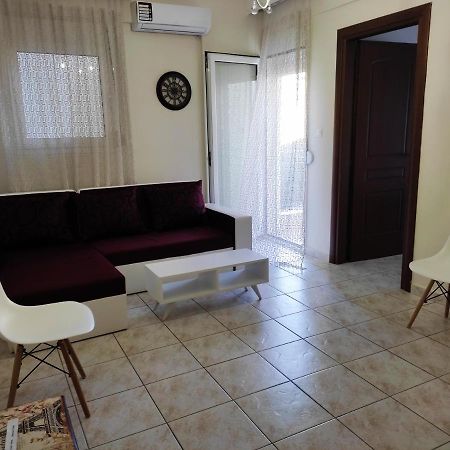 Anastasia'S & Despoina'S Apartment เซเรส ภายนอก รูปภาพ